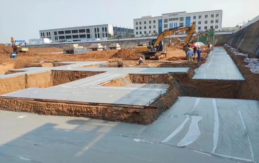 1656721115870712.jpg 640.jpg