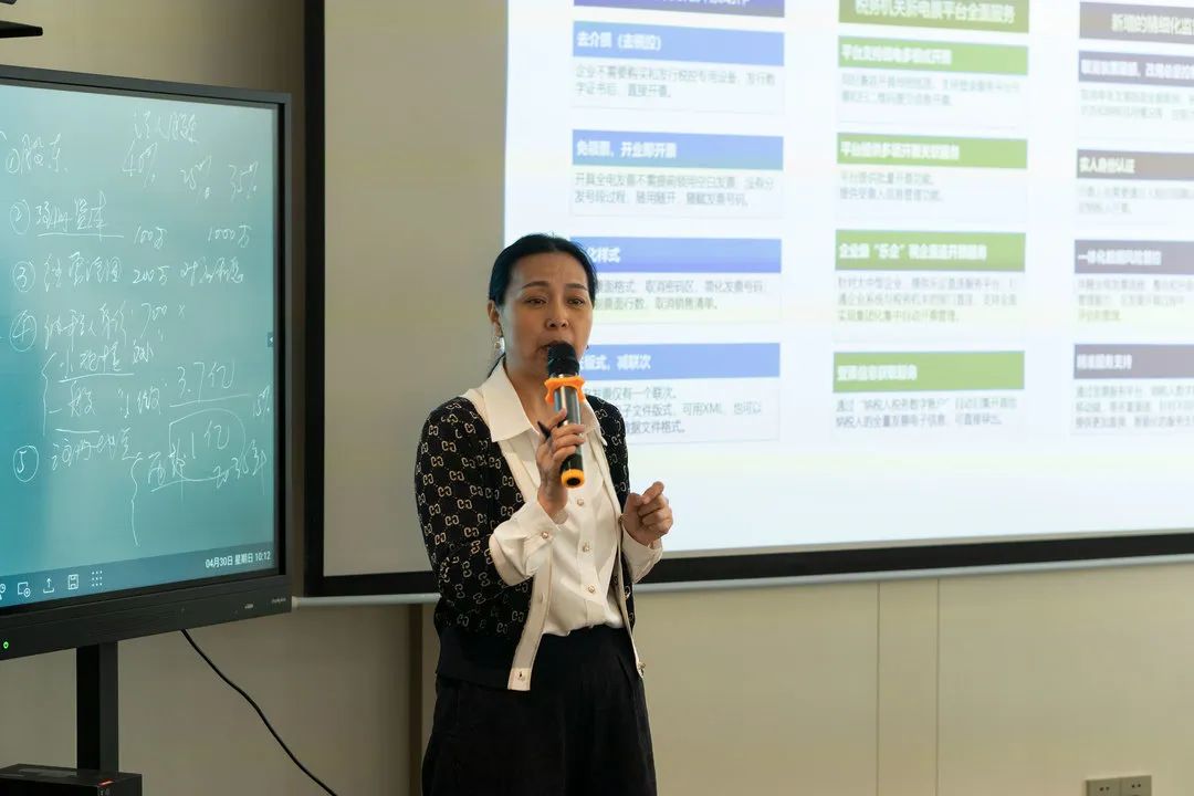 1685348177446736.jpg 640.jpg