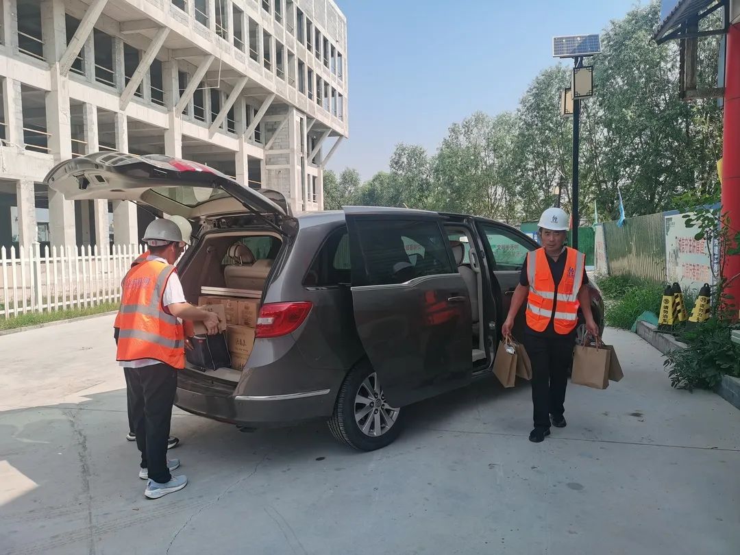 1690429394649155.jpg 640.jpg