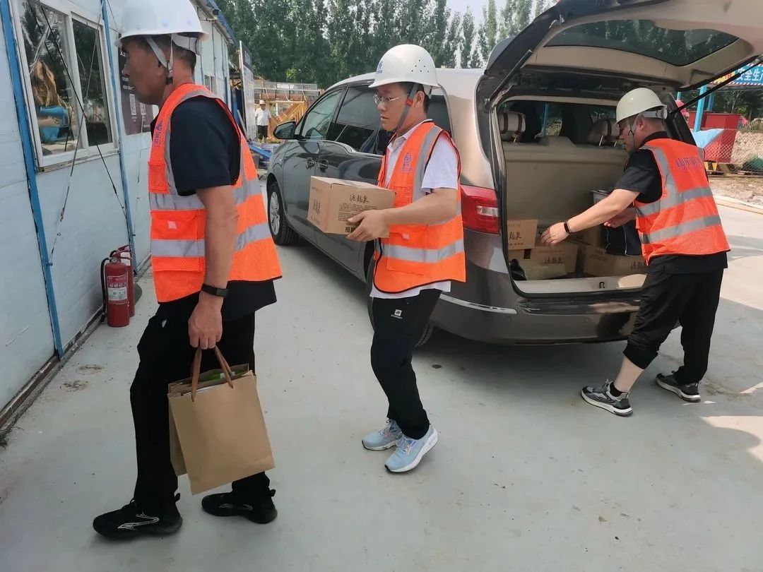 1690429610778015.jpg 640.jpg