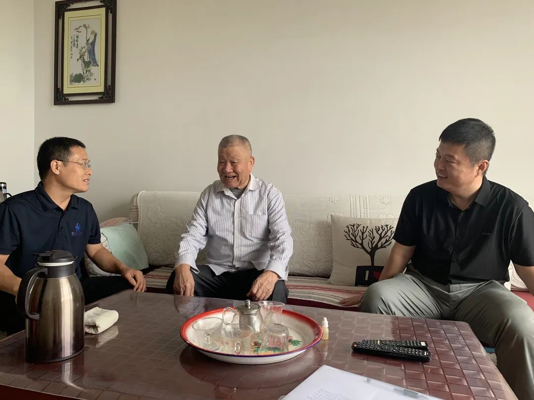 1696667242923917.jpg 640.jpg